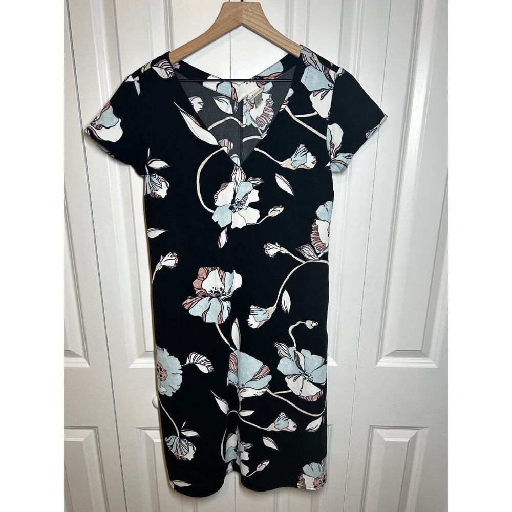 A New Day Black Floral V-Neck Short Sleeve Shift Dress Size XS